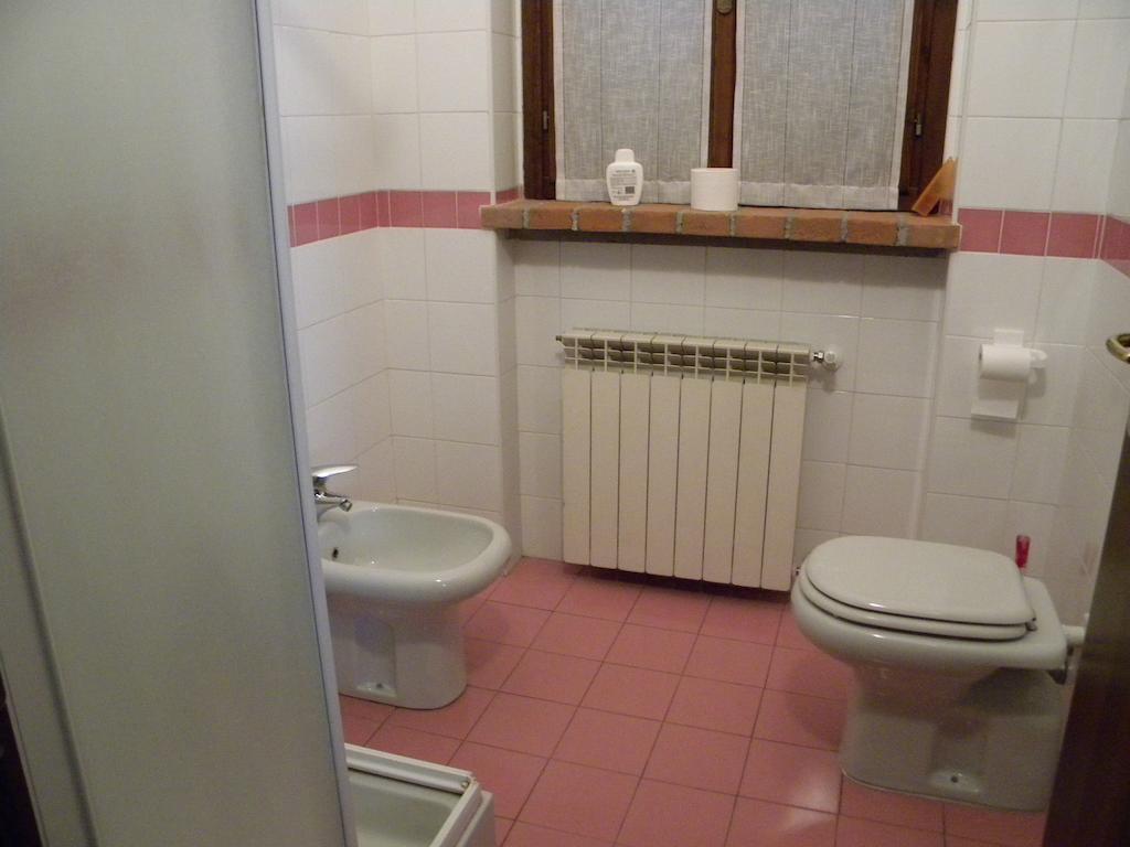 Le Petit Fleur Hotel Bareggio Room photo