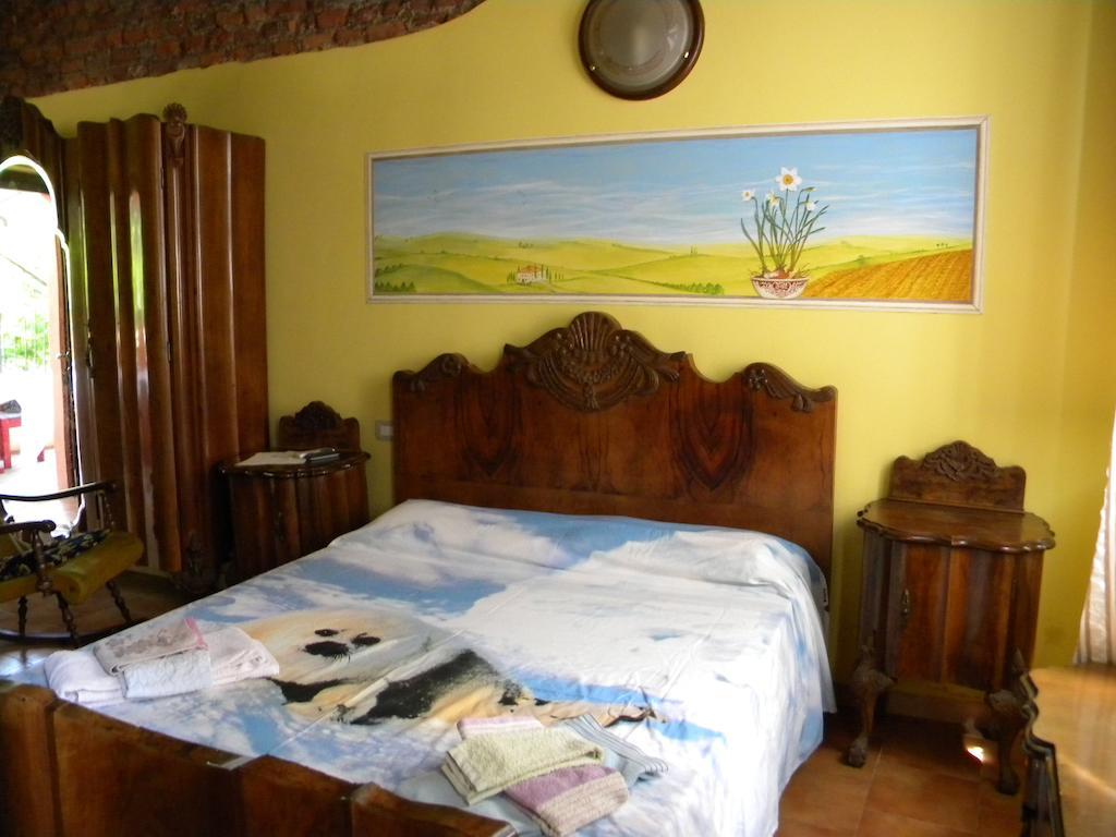 Le Petit Fleur Hotel Bareggio Room photo