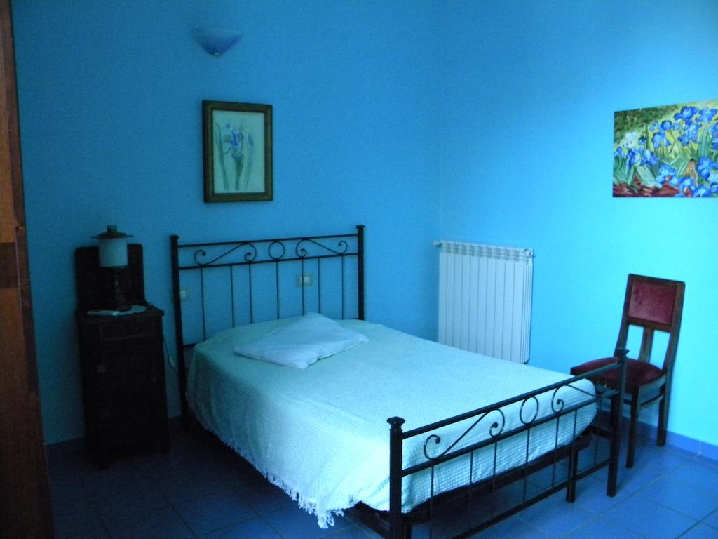 Le Petit Fleur Hotel Bareggio Room photo
